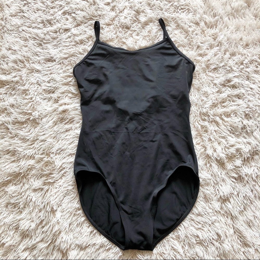 Leotard/swimsuit with built in bra